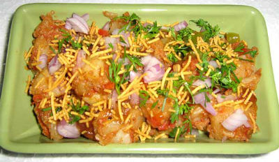 Potato Chaat with Green Chutney