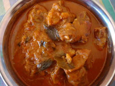 Salan Dahiwala (Lamb in Yogurt Coriander Sauce)