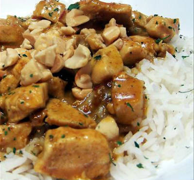 Chicken and Peanuts Curry