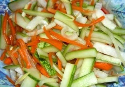 Cucumber and Carrot Pickle