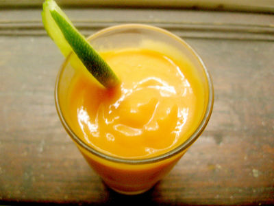 Papaya and Mango Smoothie