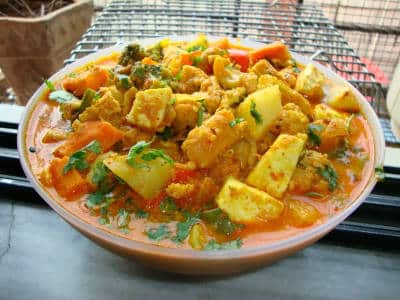 nawabi paneer curry