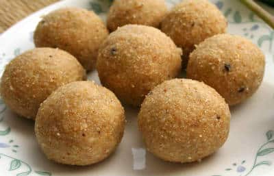 dates and dry fruit laddu