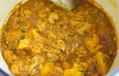 Cauliflower Chicken Curry