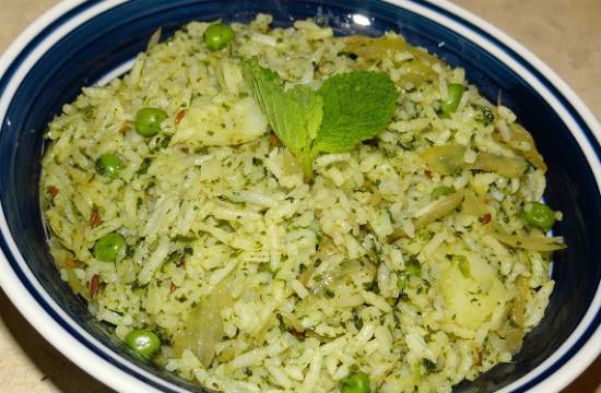 Mint Potato Rice (Aloo Pudina Rice)