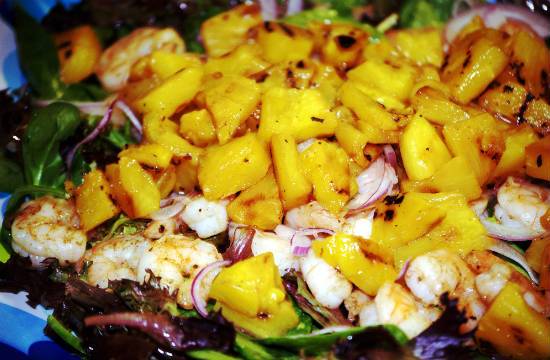 Grilled Shrimp and Pineapple Salad