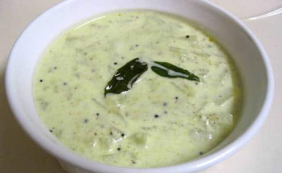 Vellarikai Thayir Pachadi (Cucumber Curd Pachadi)