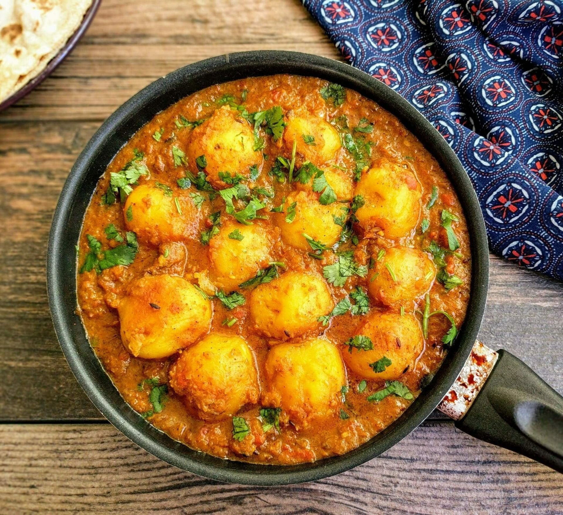 Dahi Aloo