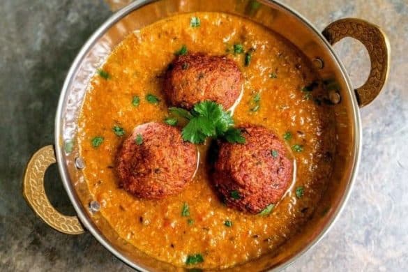 Dahi Kofta Curry