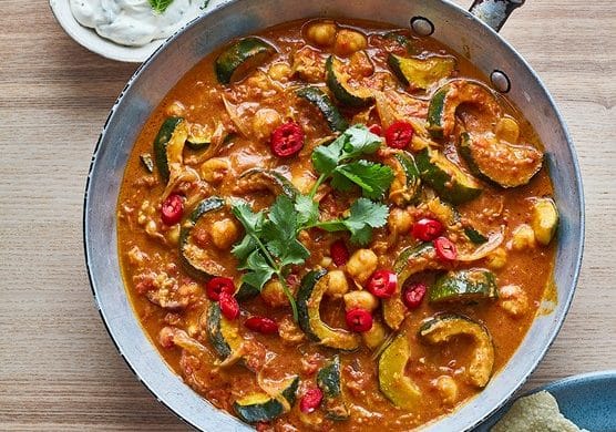 Zucchini Curry with Tomatoes