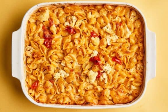 Cauliflower and Noodles baked in Tomato Sauce
