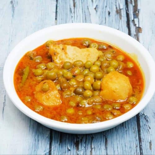 Potato and Green Pea Curry