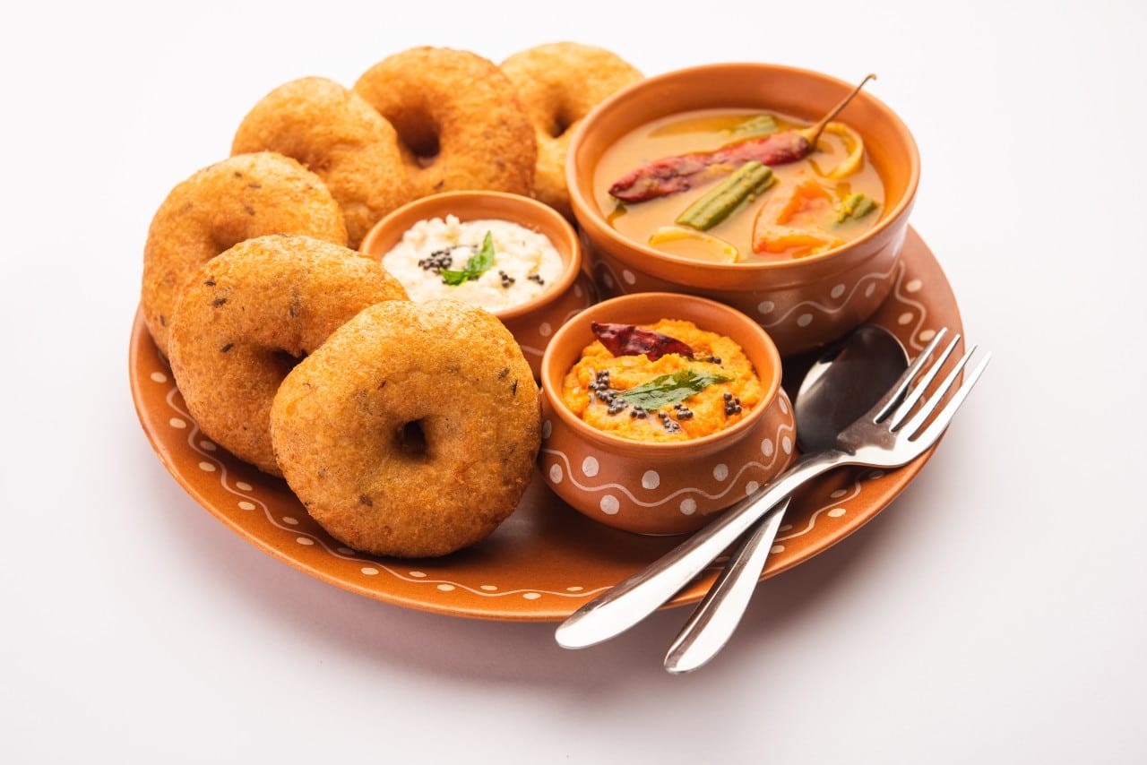 19 Must-Try Monsoon Recipes for Perfect Rainy Evenings 16 Medu Vada with yellow chutney