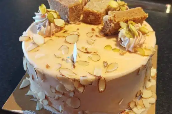 Vanilla and Almond Cake