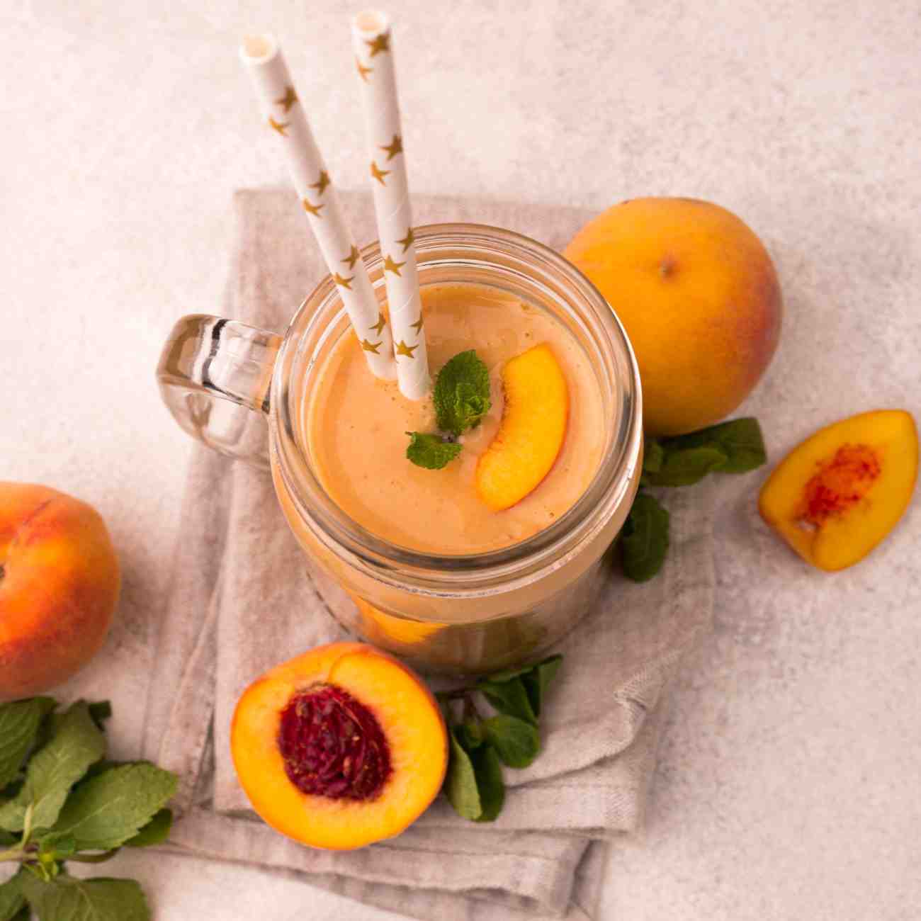 How Can Juice and Smoothies Improve Your Health? 10 Peach Melba Smoothie