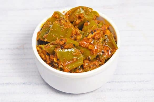 Capsicum and Peanut Curry