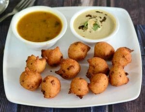 Puli Bongaralu (Masala Bonda)