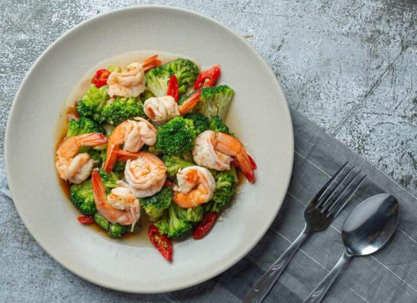 Seafood Benefits: What to Eat and Easy Ways to Cook It? 2 Prawn stir fry