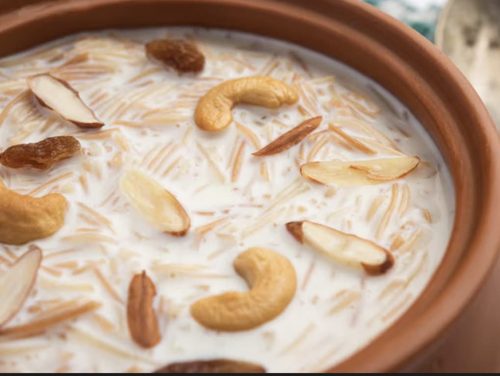 What Are the 20 Must-Try Indian Dessert Recipes? 4 Kheer in a bowl