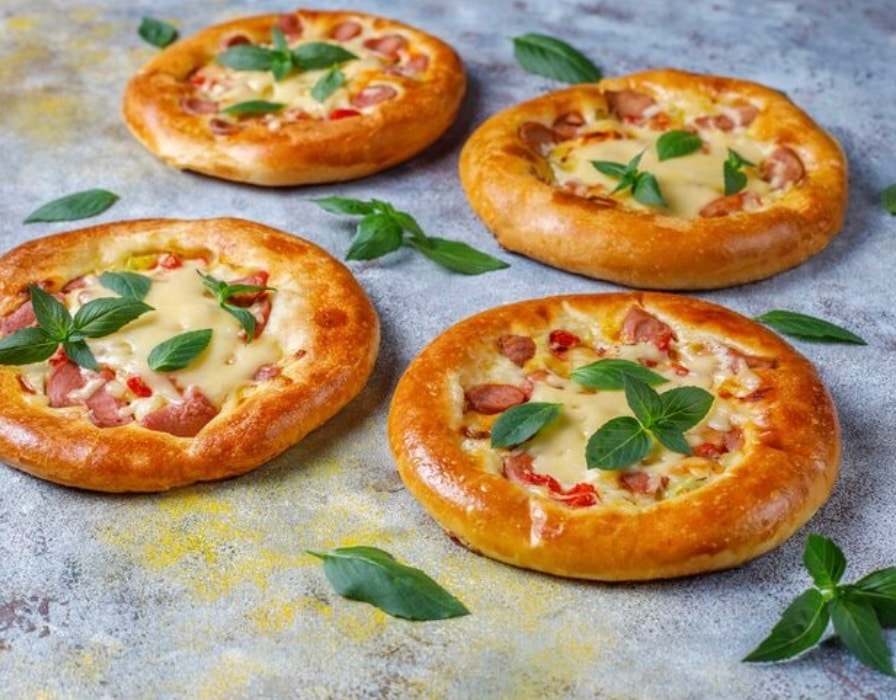 Mini Veggie Pizzas