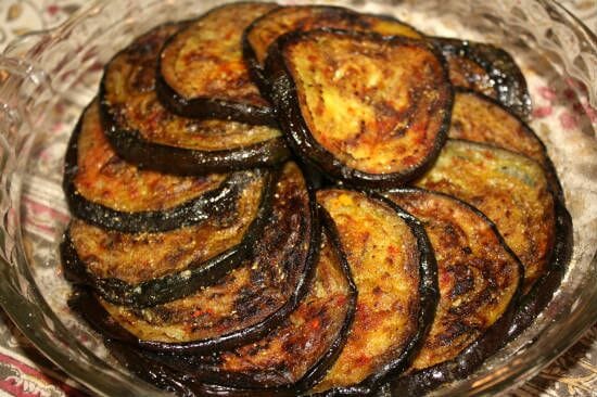 Baingan Bhaja (Fried Brinjals)