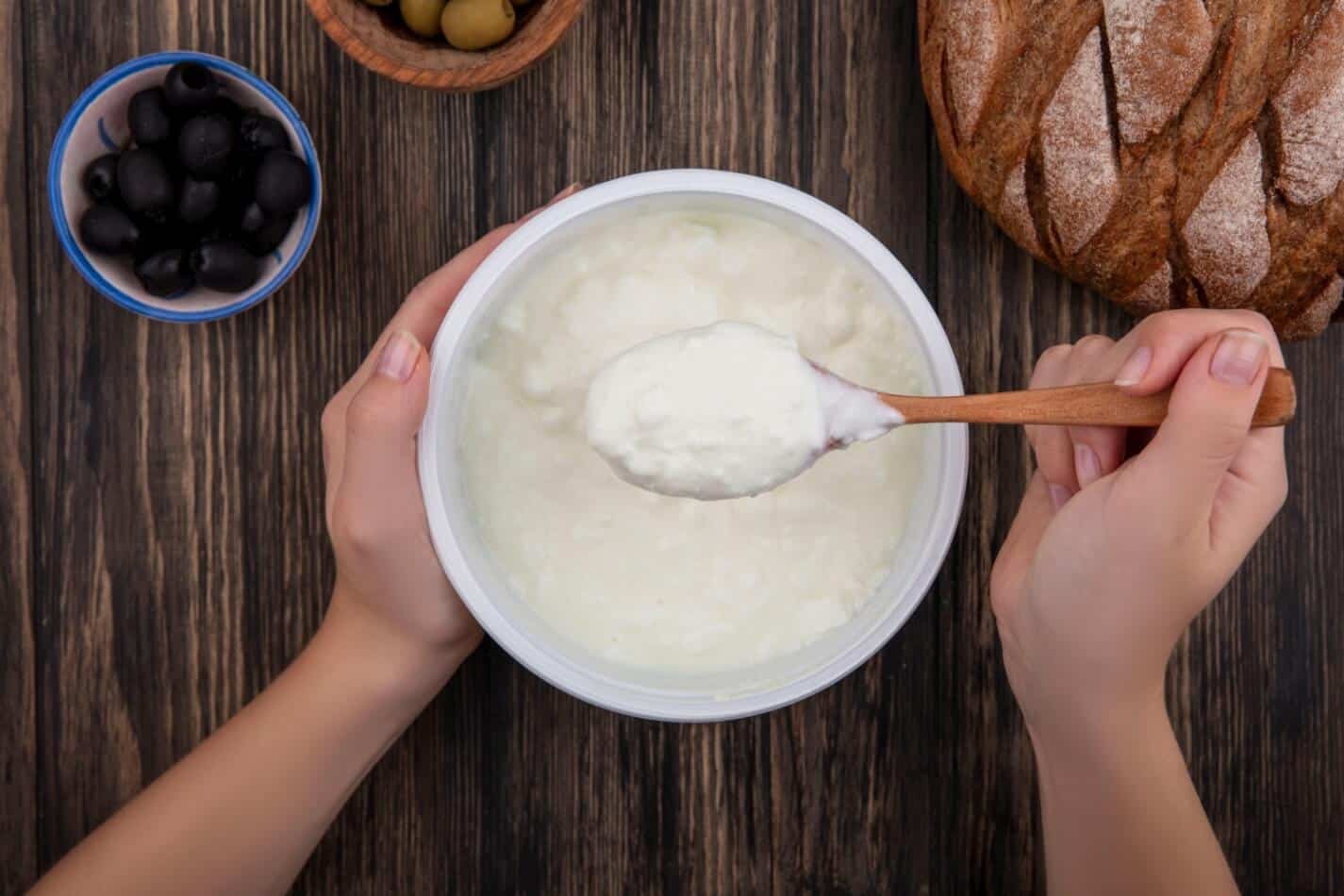 What are the Best Fat-Burning Foods to Include in Your Diet? 4 Greek Yogurt