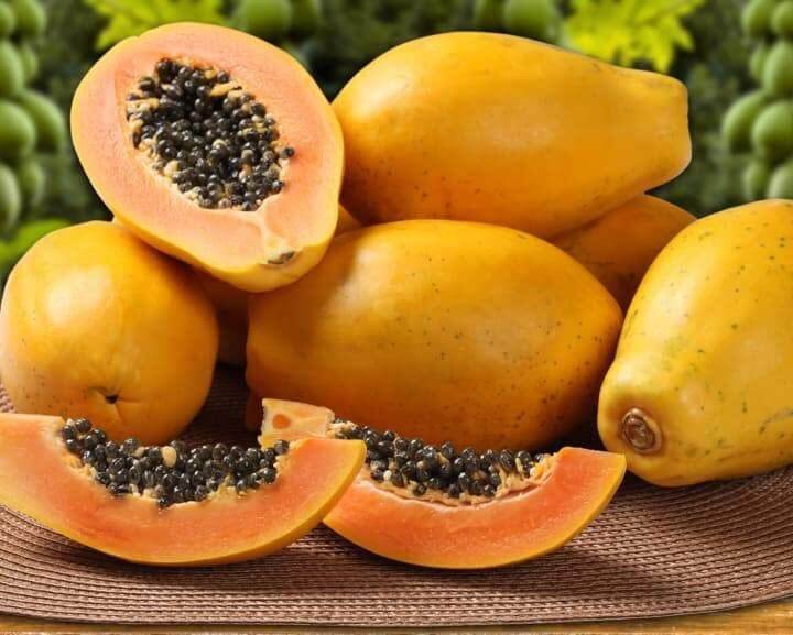 Can we Eat Fruits as Breakfast for a Healthy Start? 3 Ripe Papaya for Better Digestion and Healthy Breakfast