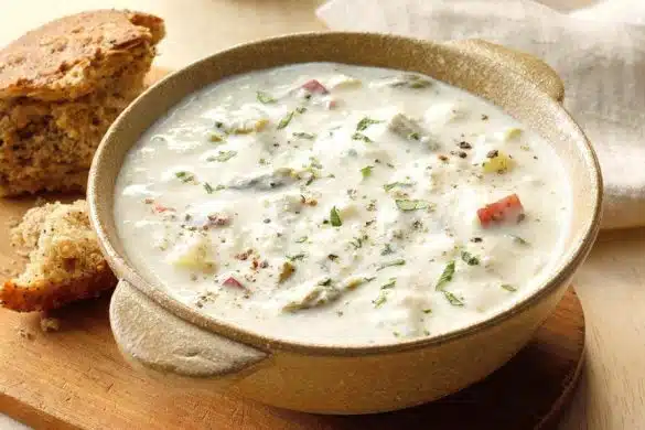 Creamy Asparagus and Crabmeat Soup