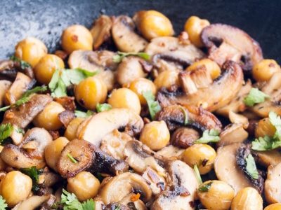 Chickpeas with Mushrooms