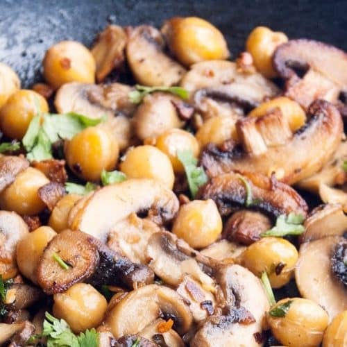 Chickpeas with Mushrooms