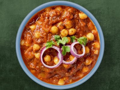 Spicy Chickpeas with Potatoes