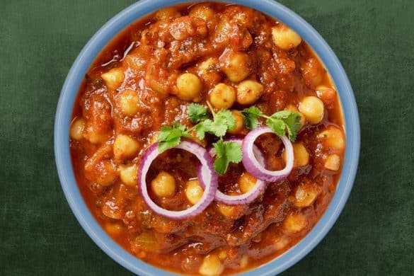 Spicy Chickpeas with Potatoes