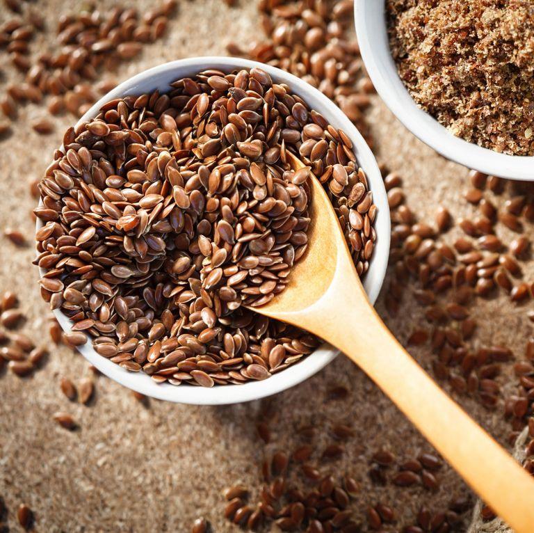 What are the Best Cholesterol-Reducing Foods for the Heart? 12 Flaxseeds rich in fibre and omega 3 for lowering cholesterol