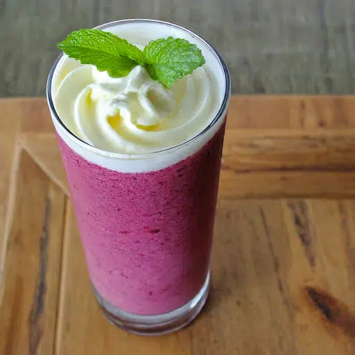 mixed berries lassi