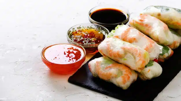 Chicken_and_Mango_Rice_Paper_Rolls