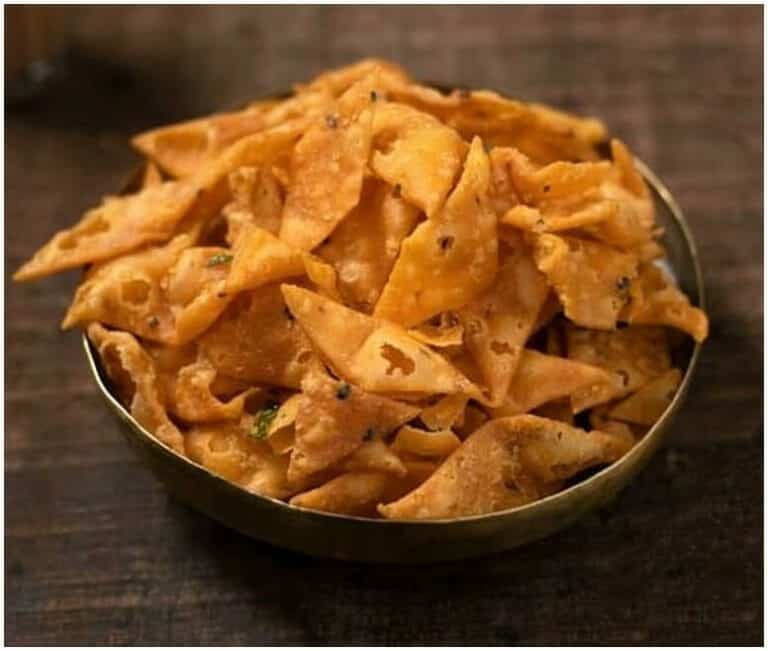 Spicy Thukkada (Diamond Cuts / Diamond Biscuits)
