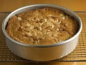 Apple and Cinnamon Cake
