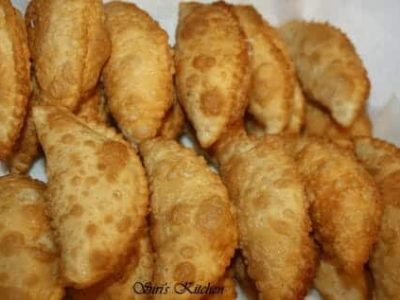 Kajjikayalu (Coconut stuffed Pastry)