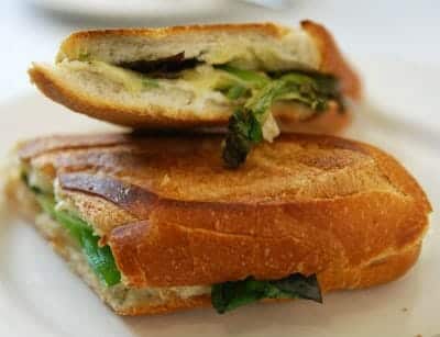 chicken avocado baguette