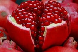 The Health Benefits of "Super Fruit" Pomegranate