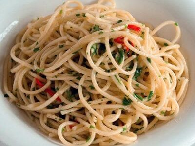 Spaghetti with Garlic and Chilli