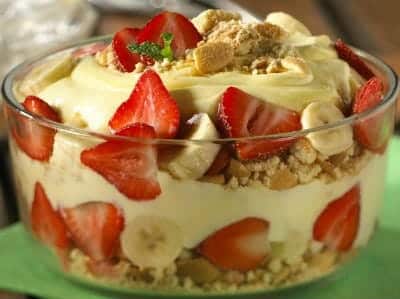 strawberry banana cream trifle