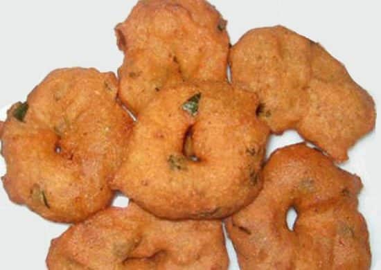 Arisi Vadai (Rice Vada)
