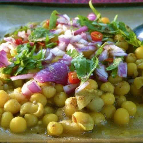 Ghugni Chaat