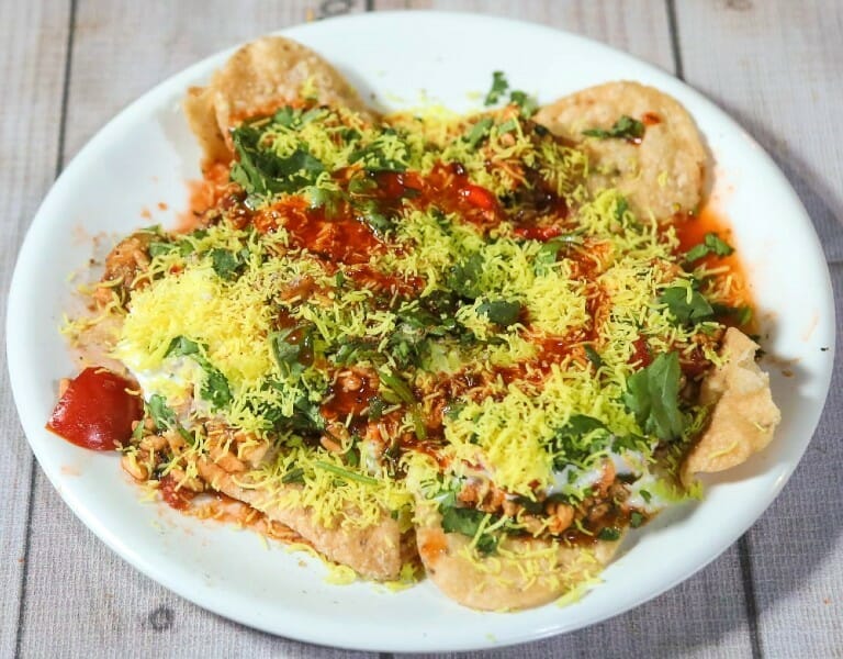 Papdi Chaat Recipe - The right way to make Papri Chaat at Residence ...