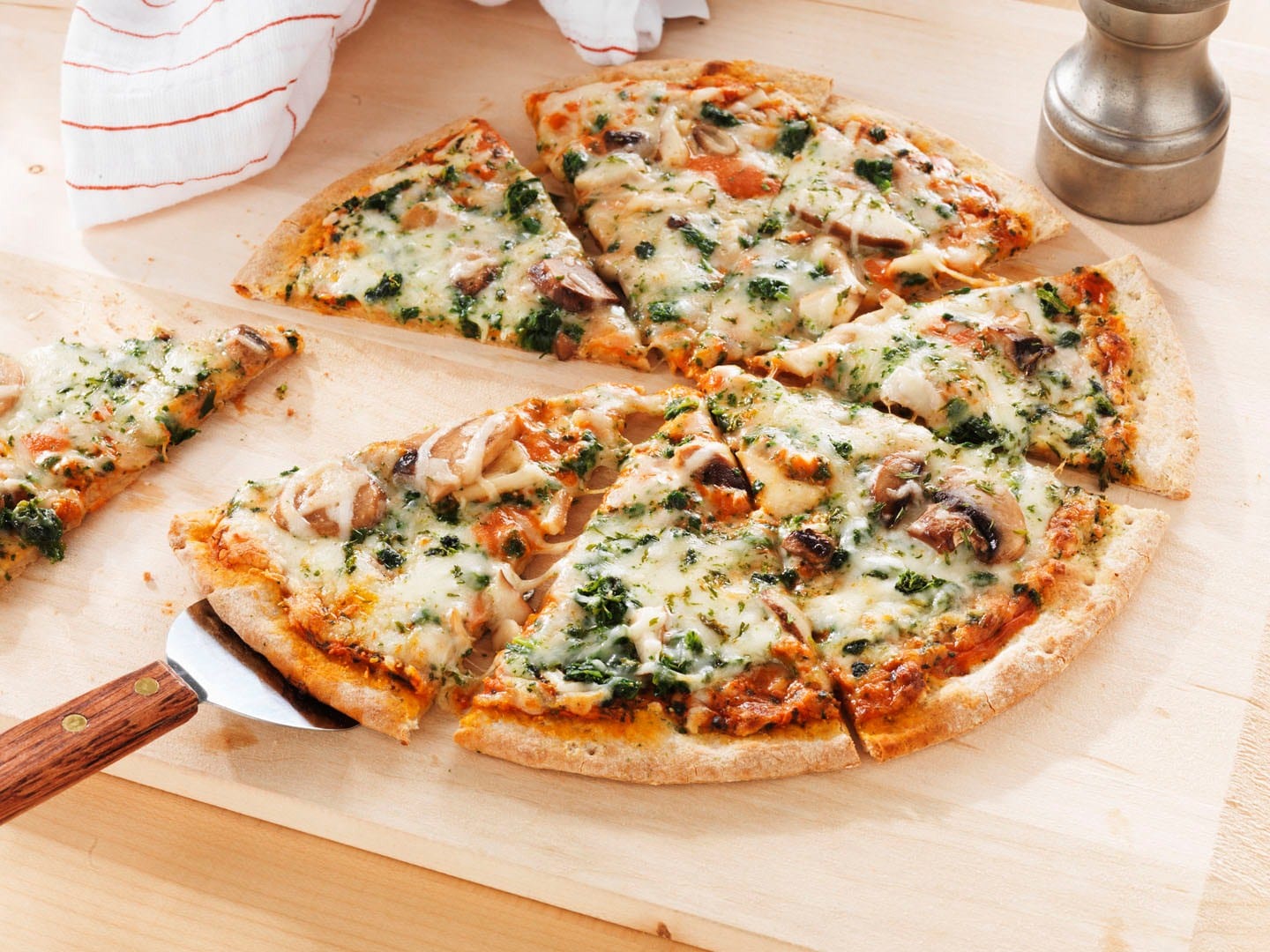 Mushrrom & Spinach Pizza