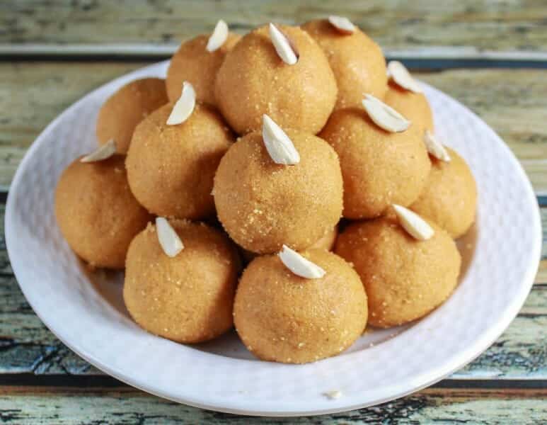 Besan Laddu