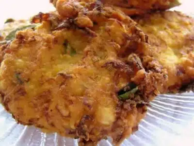 Cabbage and Carrot Vadai