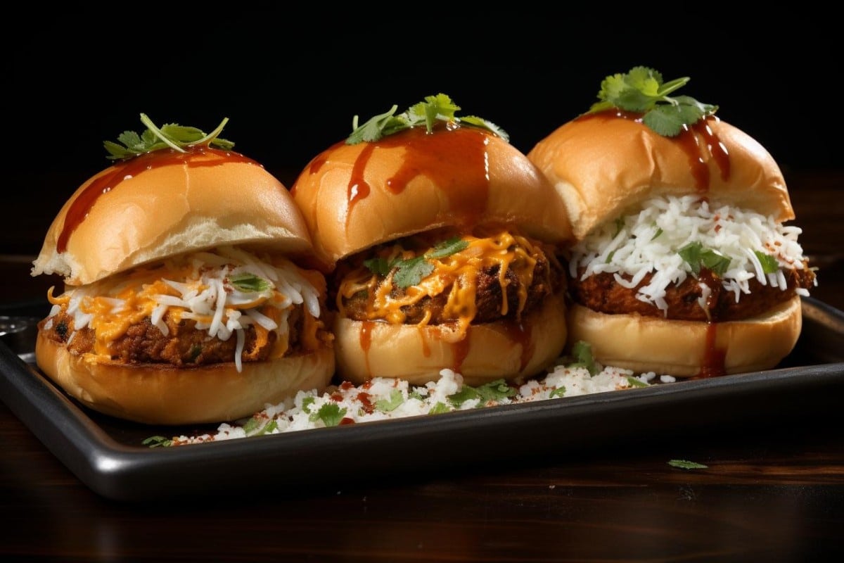 What Are the 25 New Years Party Food Ideas to Try This Year? 11 Butter Chicken Sliders