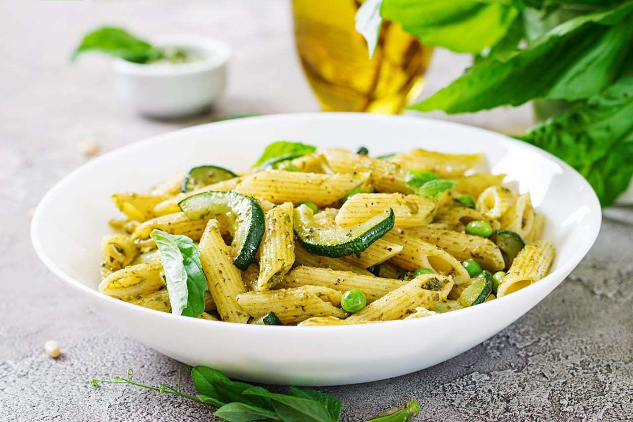 What Are the 25 New Years Party Food Ideas to Try This Year? 4 Pasta with Pesto Sauce